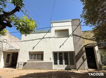 Casa · 120m² · 4 Ambientes · Casa en Venta - 3 Dorm. 1 Baño - La Plata