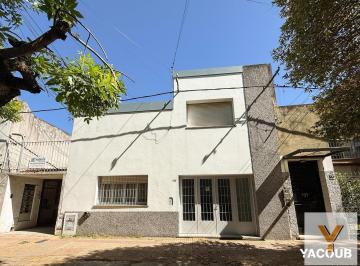 Casa · 120m² · 4 Ambientes · Casa en Venta - 3 Dorm. 1 Baño - La Plata