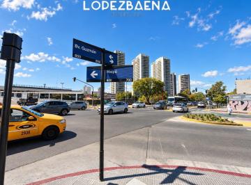 Bodega-Galpón · 380m² · Lote de Terreno en Alquiler - Posibilidad P/ Deposito, Galpón, Cocheras - Centro de Ciudad!