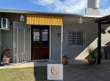 Casa · 80m² · 3 Ambientes · 1 Cochera · Casa en Gualeguaychu