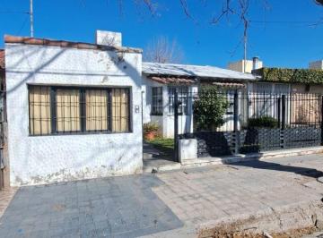 Casa de 3 ambientes, Guaymallén · Gisela Zumer - Servicios Inmobiliarios - Vende: