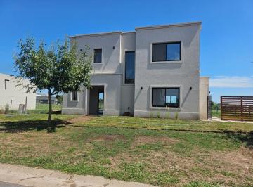 1.jpg · Alquiler Casa 5 Ambientes, San Sebastián, Área 12