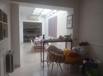 PH de 5 ambientes, Caballito · Hermoso y Reciclado PH en El Corazón de Caballito. Terraza Propia