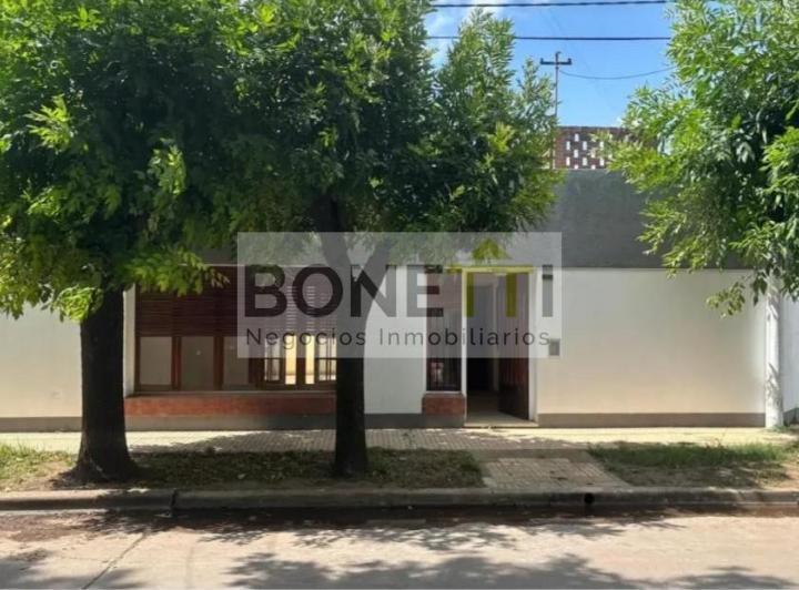 Casa · 137m² · 4 Ambientes · 1 Cochera