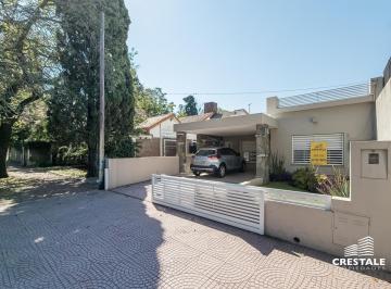 Casa · 83m² · 5 Ambientes · 2 Cocheras · Venta - Casa 2 Dorm. con Cochera Doble y Jardín - Fisherton, Rosario.