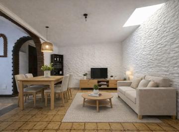 Casa · 144m² · 3 Ambientes · 1 Cochera · Venta. Casa Apta Crédito de Dos Dorm. con Patio. Ceramica y Cuyo.