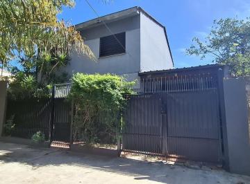 Casa · 140m² · 5 Ambientes · 1 Cochera · Casa en Venta, 5 Ambientes, Villa Ballester, con Parque y Pileta