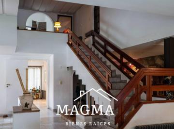 Casa en Venta de 7 ambientes URCA · Casa Venta en Urca - 4 Dorm - Pileta!