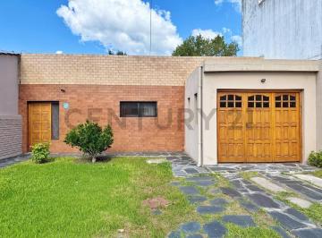Casa · 90m² · Casa en Venta de Dos Dorm. en Los Hornos