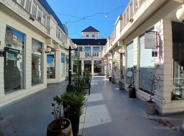 Local comercial · 27m² · 1 Ambiente · Venta Local - Paseo Victoria - Funes