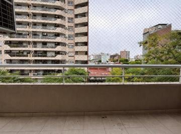 Departamento · 63m² · 4 Ambientes · Semipiso 2 Dorm. con Balcon Al Frente en Abasto