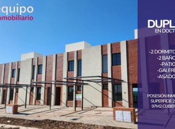 Casa · 98m² · 4 Ambientes · 1 Cochera · Duplex Docta