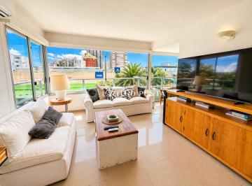Foto1 · Apartamento en Península, 2 Dorm. Más Dependencia