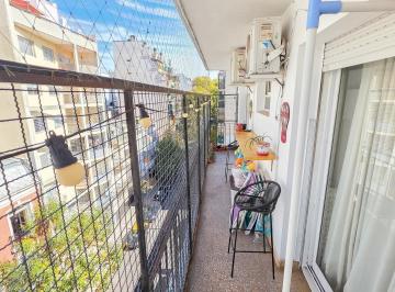 Departamento · 60m² · 4 Ambientes · Venta Depto 4 Ambientes, con Balcón Al Frente - Flores