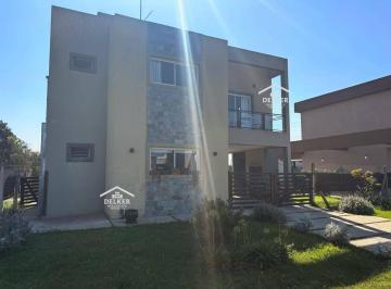 DEL-DEL-123_2 · Venta Casa 4 Ambientes Piscina Full Amenities Barrio Laguna Azul
