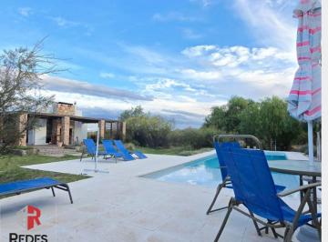 Casa de 5 ambientes, San Rafael · Vendo Hermosa Propiedad en Cuadro Benegas Totalmente Equipadas. Cel -.