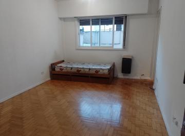 Departamento · 25m² · 1 Ambiente · Alquiler Depto. 1 Amb. Combate de Los Pozos 700 Congreso