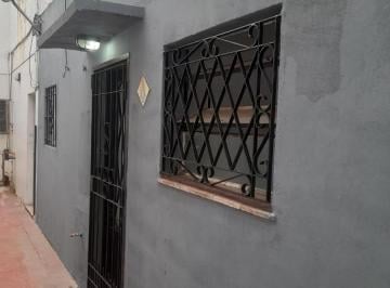 Departamento · 37m² · 3 Ambientes · Alquiler 3 Ambientes con Patio - Villa Luzuriaga