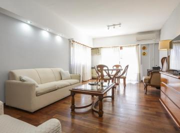 Casa · 266m² · 5 Ambientes · 2 Cocheras · Casa Ideal Emprendedores - 6 Amb - Patio Cochera P/2 Autos
