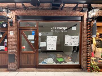 Local comercial · 12m² · Local en Galería "El Establo Morón"