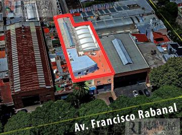 Bodega-Galpón · 1329m² · Venta - Galpón con Oficinas – Alta Mixtura de Usos 4 – 1.329 m² - Caba