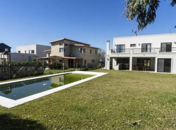 Casa · 180m² · 4 Ambientes · 2 Cocheras · Casa en Venta, Barrio San Matias - Escobar