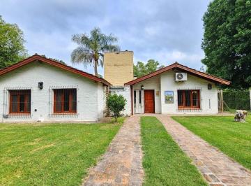 Casa · 184m² · 4 Ambientes · 5 Cocheras · Casa en Venta 4 Ambientes en del Viso Pilar