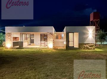 Casa · 95m² · 4 Ambientes · 1 Cochera · Casa a Estrenar en Venta, Hersilia Lynch, Entre Las Araucarias y Los Cedros.