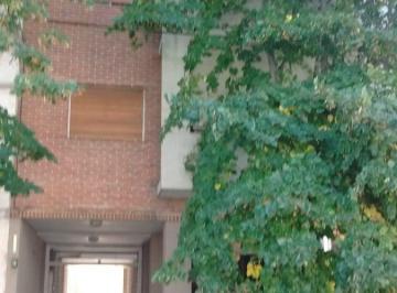 Departamento de 3 ambientes, La Plata · Departamento de 60 m² con 2 Dorm. en Venta en La Plata