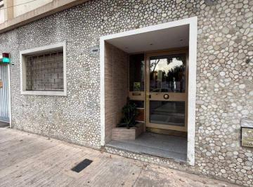 Departamento de 2 ambientes, Monte Castro · 2 Amb. C/patio y Lavadero - Monte Castro