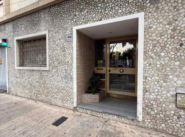 2 Amb. C/patio y Lavadero - Monte Castro