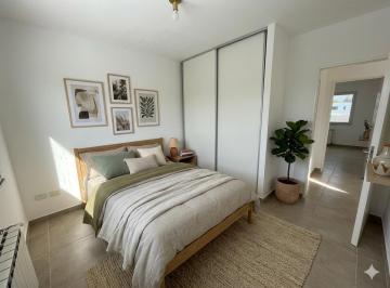 Casa · 100m² · 4 Ambientes · Casas de Santa Ana | Alquiler | Casa de 3 Dorm. en Barrio Semi - Cerrado