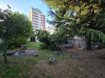 Terreno · 426m² · Propiedad Apta Desarrollo con 12,50 Frente por 33,30 Fondo en Venta.
