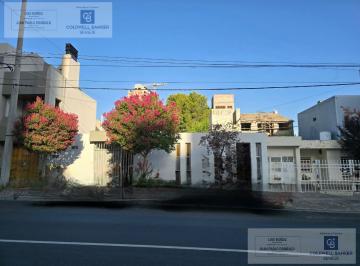 Terreno · 426m² · Propiedad Apta Desarrollo con 12,50 Frente por 33,30 Fondo en Venta.