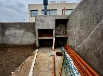 PH · 95m² · 2 Ambientes · 1 Cochera · Brisas de Manantiales Dúplex en Venta 2 Dorm. Oportunidad
