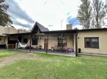 Casa · 157m² · 3 Ambientes · Casa en Venta 3 Ambientes en Moreno