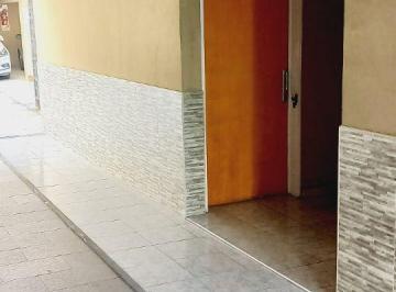 Departamento de 2 ambientes, Tres de Febrero · Departamento en Venta 46 m², 2 Amb, con Patio en Caseros