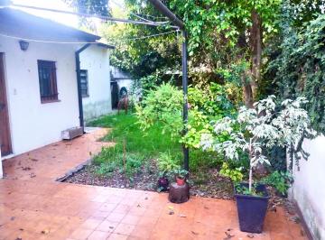 PH · 90m² · 3 Ambientes · Casa en PH con 2 Dorm, Patio Propio - Lamadrid 468