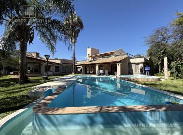 Casa · 700m² · 9 Ambientes · 4 Cocheras · Venta - Casa 6 Dorm. - Country El Bosque