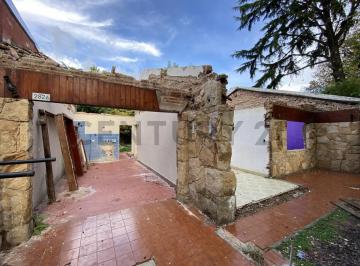Terreno · 250m² · Oportunidad: Lote con Estructura a Reciclar en Venta – City Bell