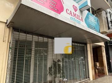 Local comercial · 915m² · Local 900 m² Impecable! Cinta Transportadora. Oportunidad! Av Corrientes 4900
