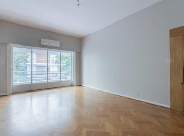 Departamento · 244m² · 8 Ambientes · 1 Cochera · Av Quintana y Av Callao