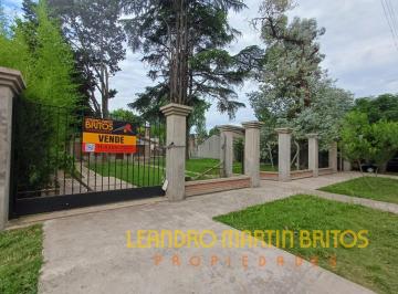 Terreno · 90m² · 4 Ambientes · 10 Cocheras · Casa en Venta en Villa General Udaondo