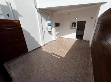 PH · 24m² · 1 Ambiente · PH 1 Amb Al Fondo con Patio Todo Reciclado