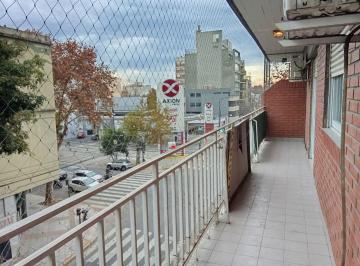 Departamento · 60m² · 3 Ambientes · 1 Cochera · Departemento 3 Ambientes con Balcón y Cochera Cubierta en Villa Urquiza