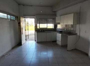 PH · 36m² · 3 Ambientes · PH de 3 Ambientes en Isidro Casanova
