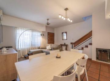 Casa · 68m² · 3 Ambientes · 1 Cochera · Dúplex 3 Ambientes en Venta, en Olivos