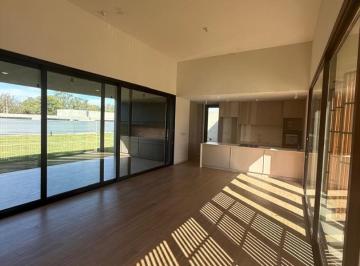 Casa · 203m² · 4 Ambientes · 2 Cocheras · Vendo Casa de Categoría Casoria Casas Village Villa Allende