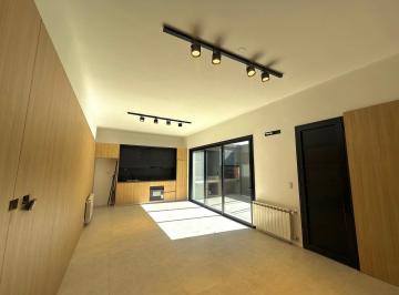 Casa · 86m² · 3 Ambientes · Casa en Venta a Estrenar Zona Rio