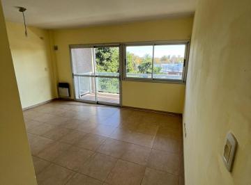 Departamento · 60m² · 2 Ambientes · 1 Cochera · Alquiler Semipiso 1 Dorm C/balcón | Luminoso | 61 E/26 y 27 | La Plata